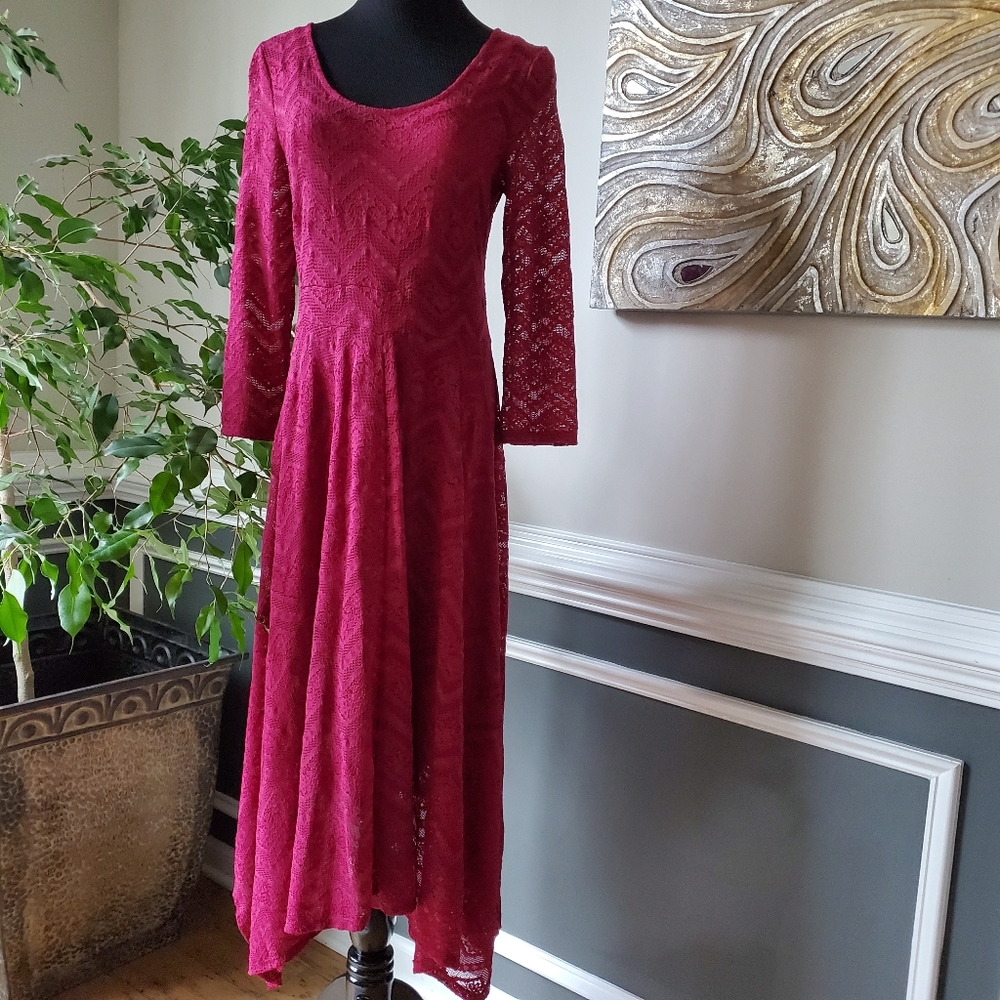 Jessica Simpson Beet Red Lace Maternity Dress